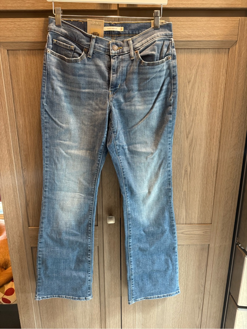 Women’s Levi’s Classic Bootcut Jeans (sz 6)